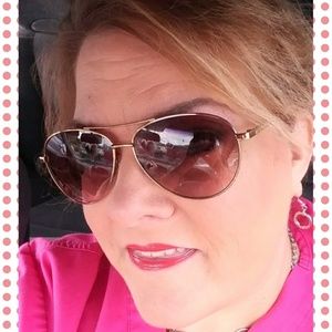 Meet your Posher, Beth